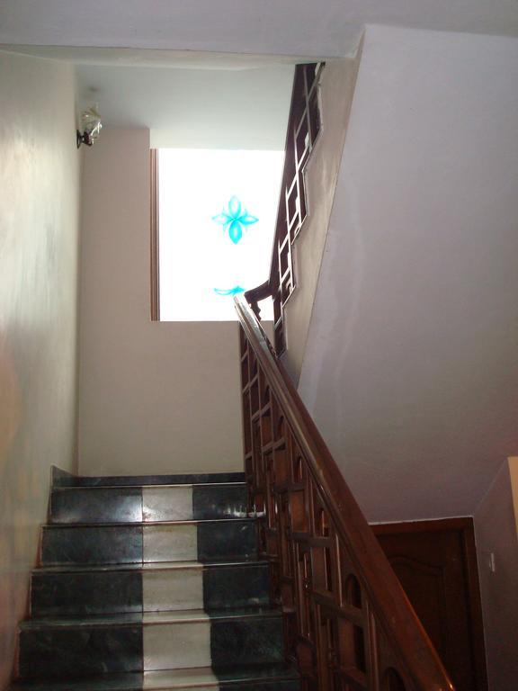 Lloyds Serviced Apartments,Krishna Street,T Nagar Chennai Zimmer foto