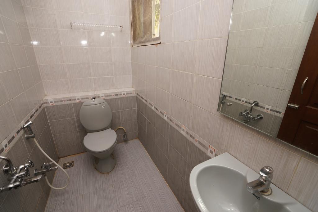 Lloyds Serviced Apartments,Krishna Street,T Nagar Chennai Exterior foto